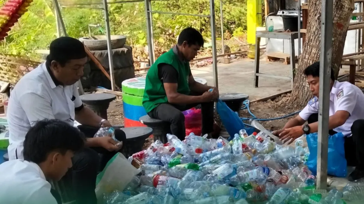 Kota Bima Dorong ASN Rutin Pilah Sampah lewat Gerakan Rabu Amal