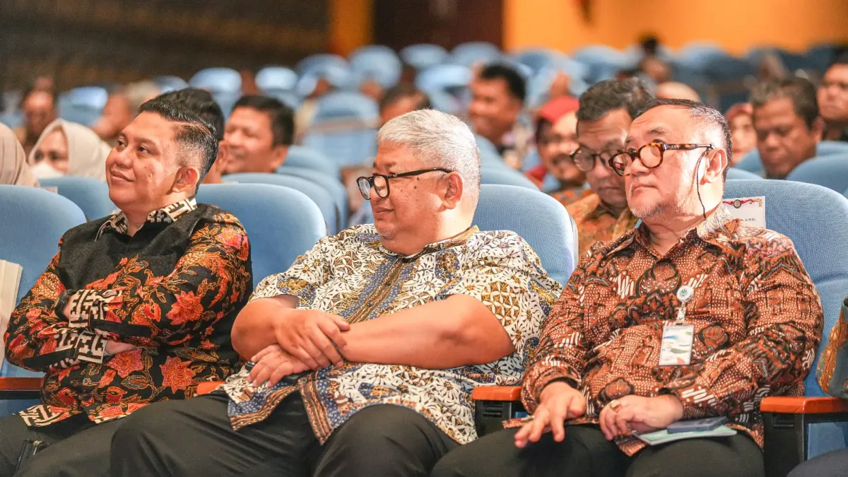 Abundant Plastic Waste, Indonesian Recycling Industry Still Imports Raw Materials