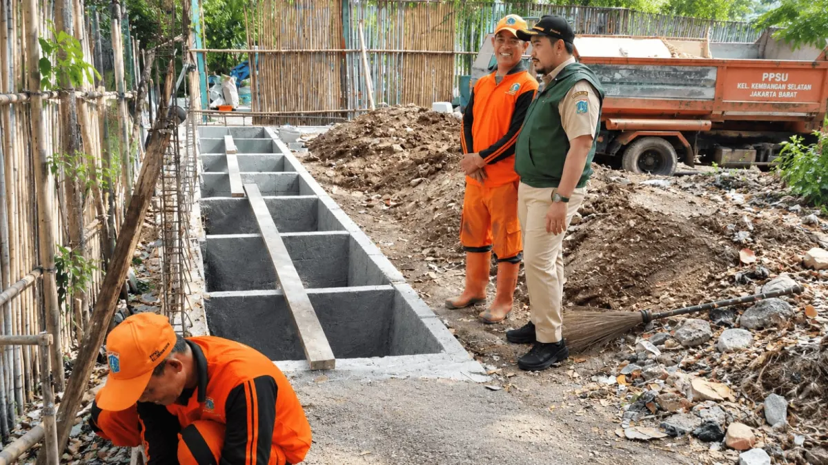 Reduce waste to landfill, composting house built in South Kembangan