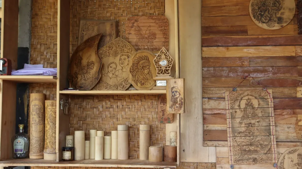 Kerajinan Bambu Buleleng, Gede Suarsa Raih Pendapatan Rp5 Juta Sebulan