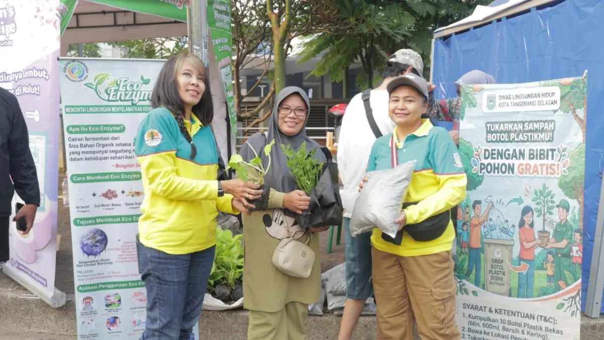 Five Plastic Bottles Can Be Exchanged for Plant Seeds at CFD BSD Tangsel