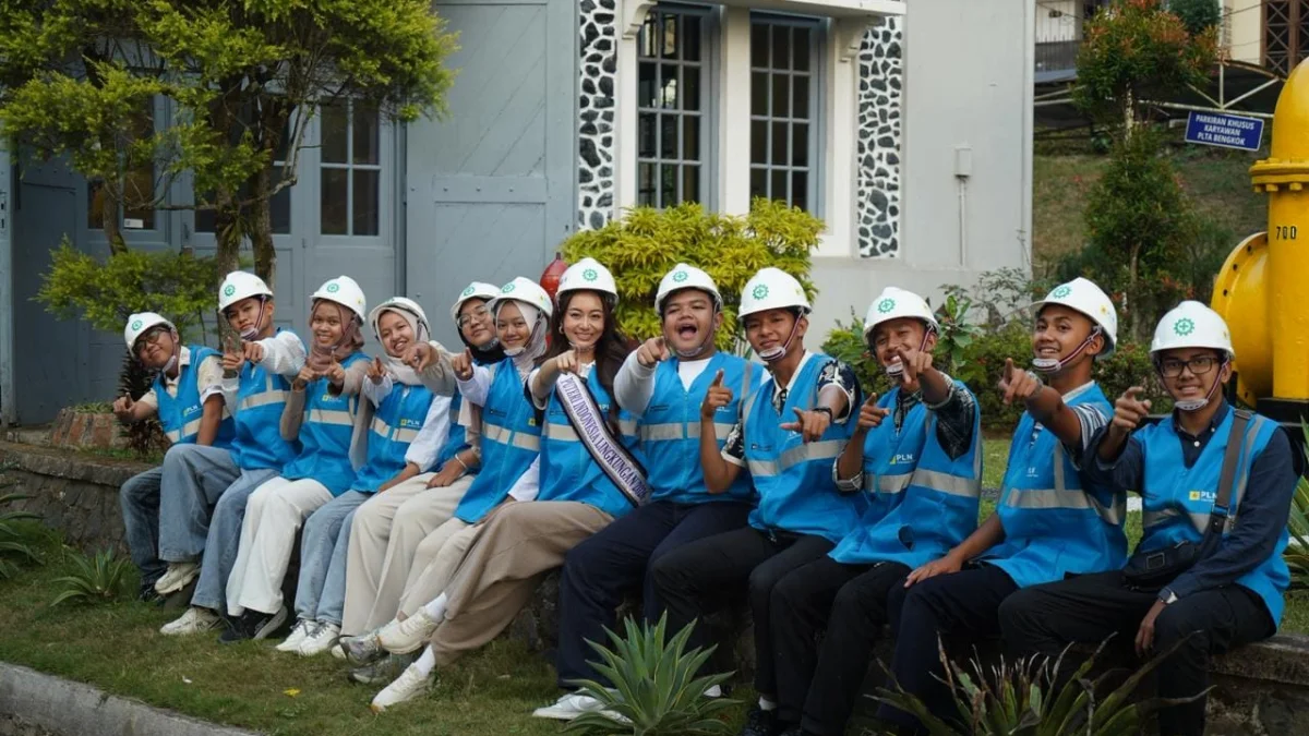 Dokumentasi: 11 Pelajar Nusantara Belajar Energi Bersih di PLTA Bengkok Bandung