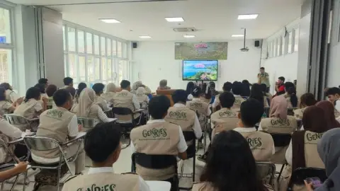 60 North Sumatra Youth Initiate Innovation to Prevent Forest and Land Fires and Save Animals