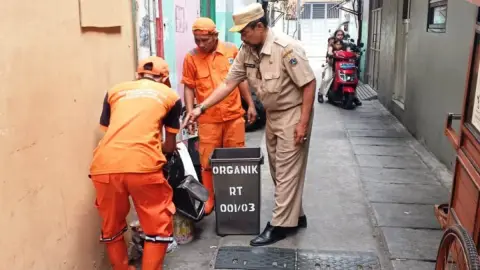 Pilah Sampah di Kalianyar, Dua RW Kurangi Buangan ke Bantargebang hingga 50 Persen