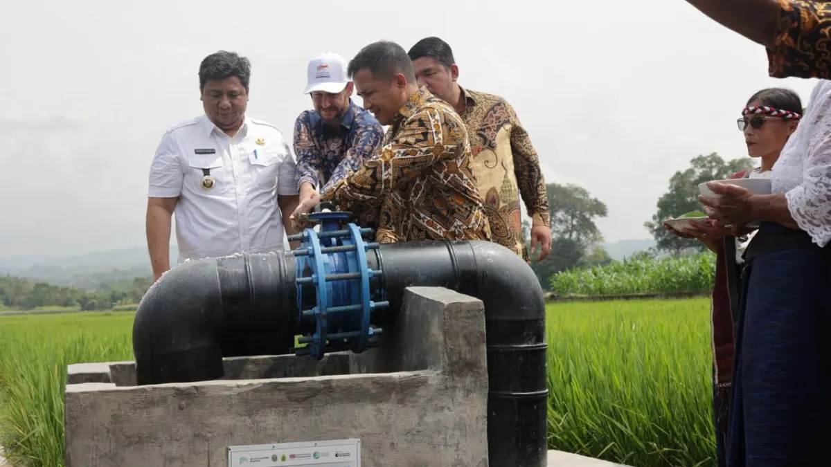Solar Water Pump in Samosir Targeted to Triple Rice Production